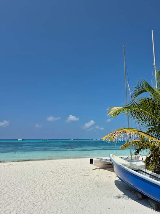 Strand Kuredu Island Resort & Spa