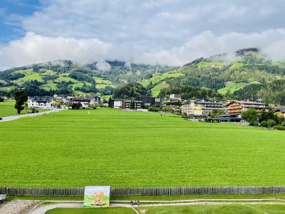 Ausblick Mia Alpina . Zillertal Family Retreat