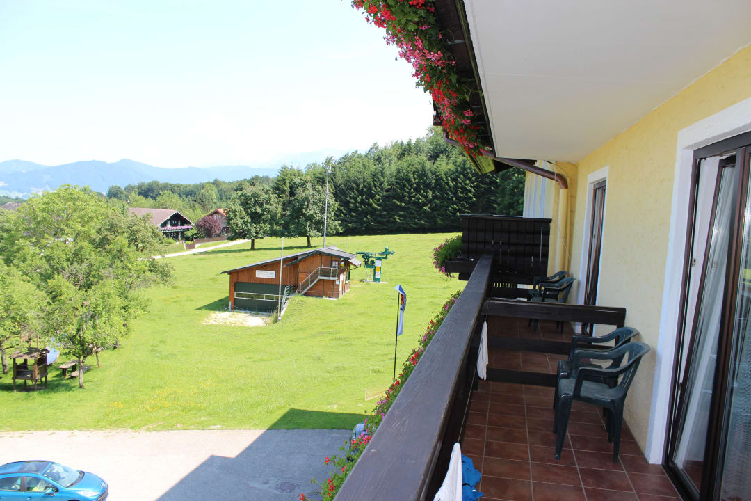 Balkon & Skilift Hotel Schneeweiß