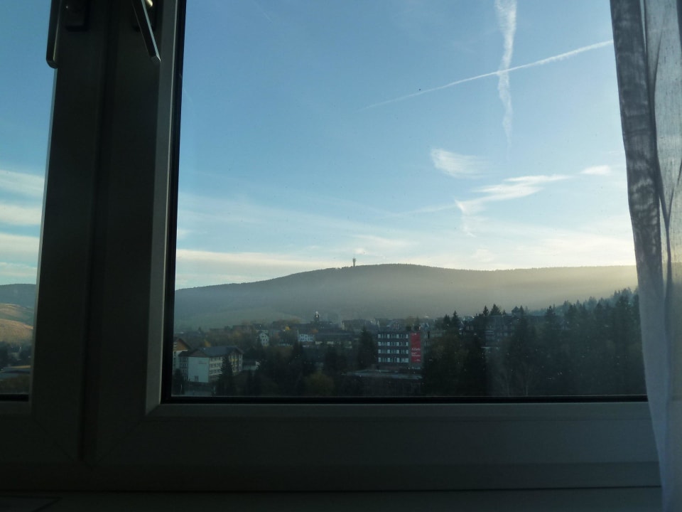 Blick auf kleinen Fichtelberg Best Western Ahorn Hotel Oberwiesenthal - Adults only