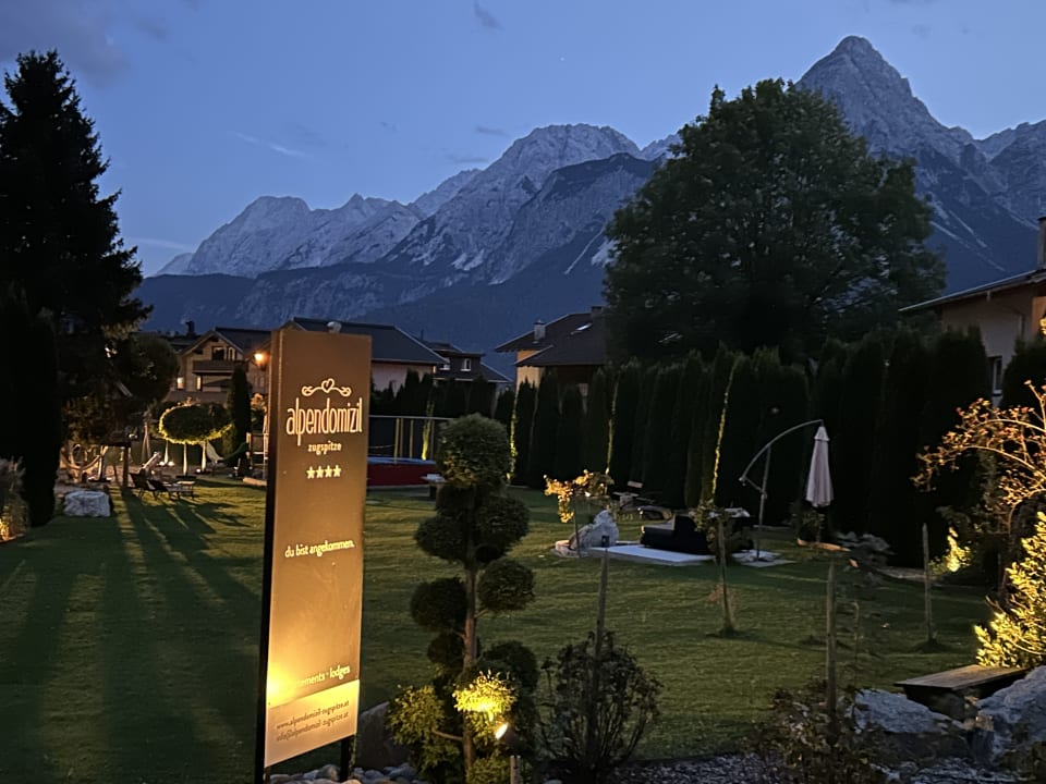 Außenansicht Alpendomizil Zugspitze - Appartements & Lodges