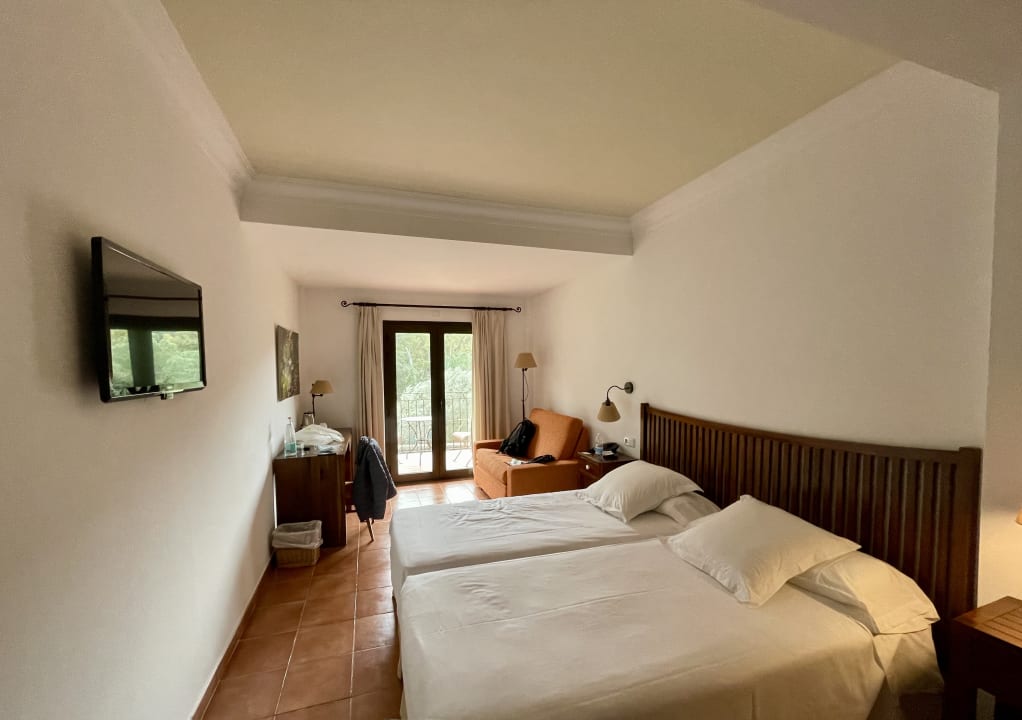 Zimmer Hotel Es Port