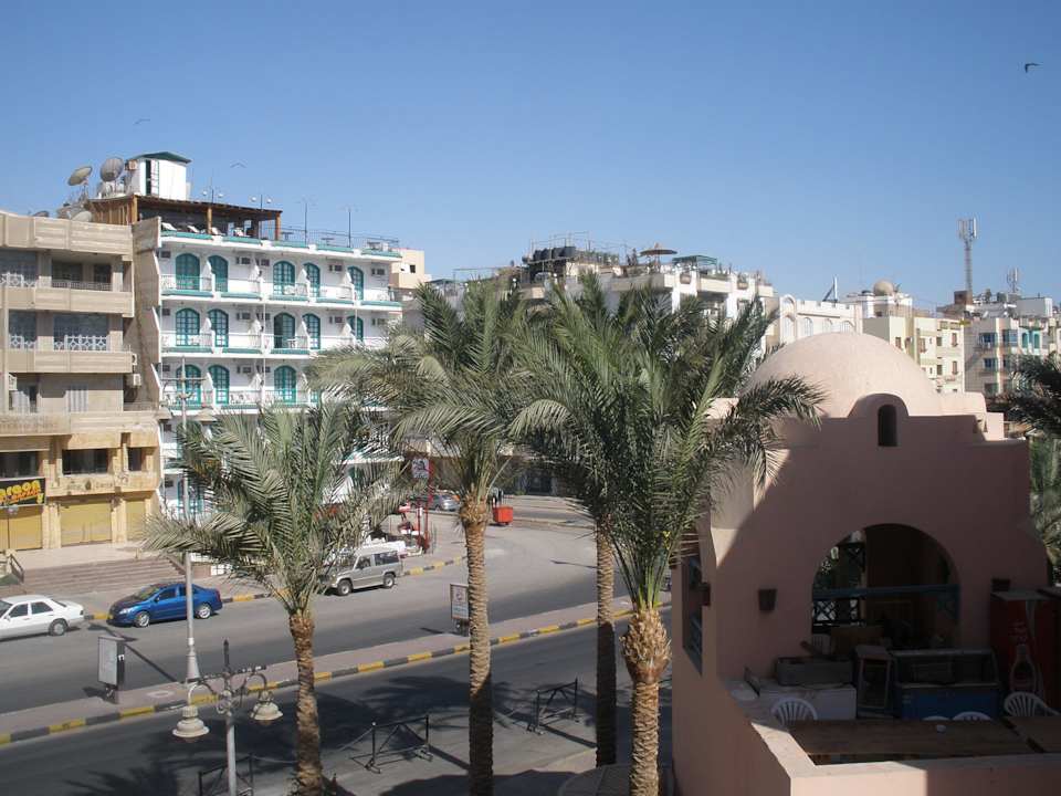 Widok z balkonu Minamark Beach Resort & Spa