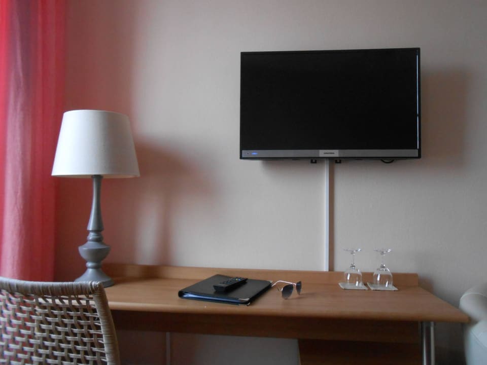 Flachbild TV Hotel Römischer Kaiser