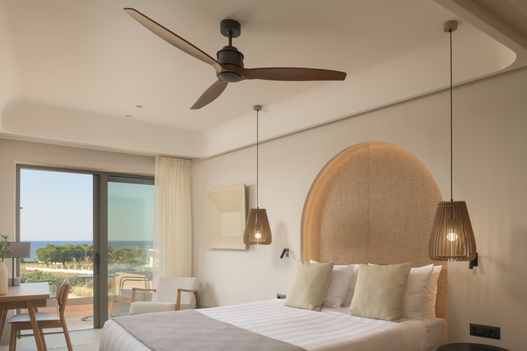 Zimmer Paralos Venus Suites