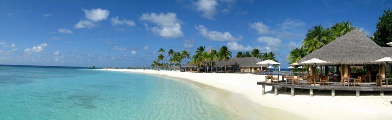 Dhonveli-Restaurant, Thundi-Bar, Strand Veligandu Maldives Resort Island