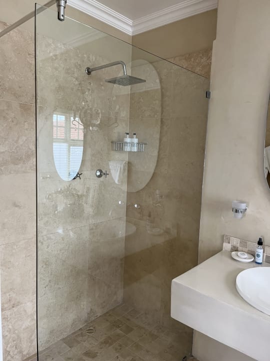 Zimmer Admiralty Beach House