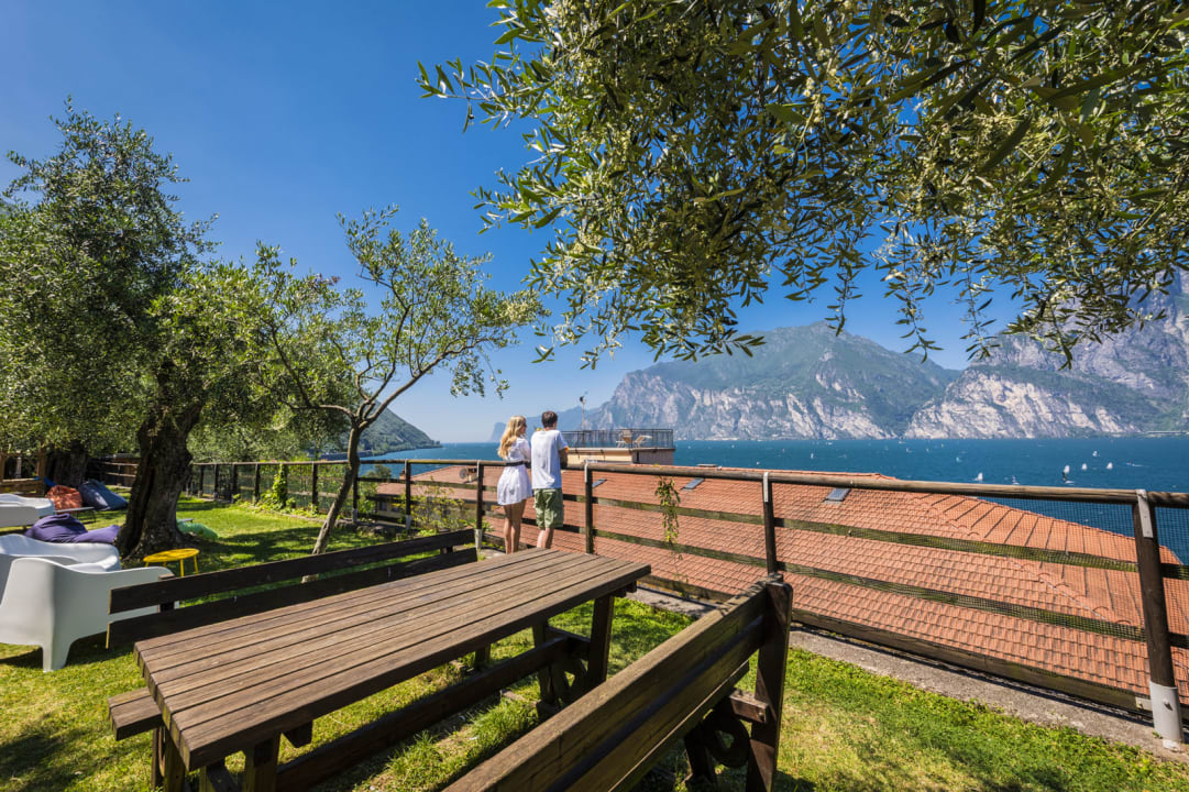 Gartenanlage Torbole Aparthotel