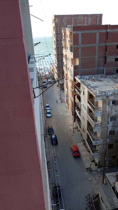 Außenansicht Apartment for you completely , Al-Ajami Al-Bitash, beach view شقة راقية للأستمتاع بأجواء البحر الرائعة