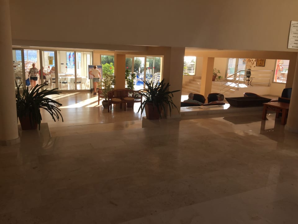 Lobby Hotel Na Forana