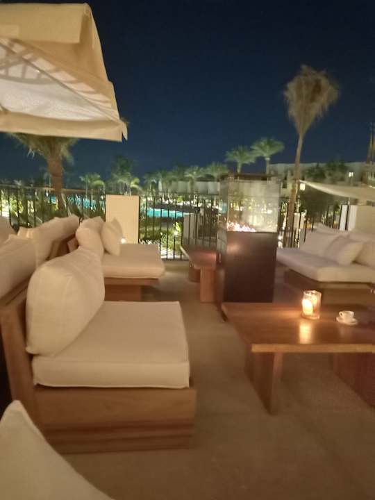 Gastro Serry Beach Resort