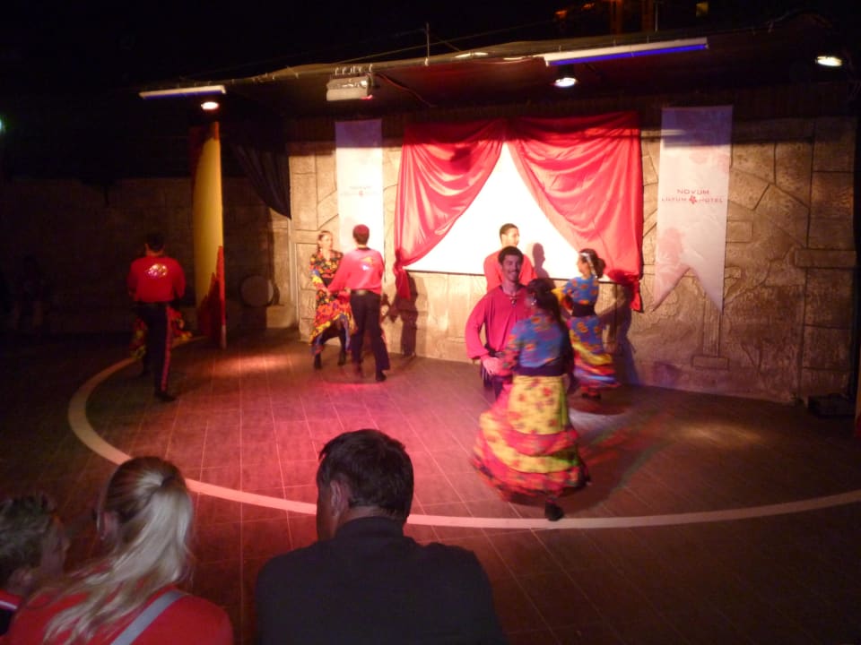 Tanzgruppe Side Lilyum Hotel & Spa