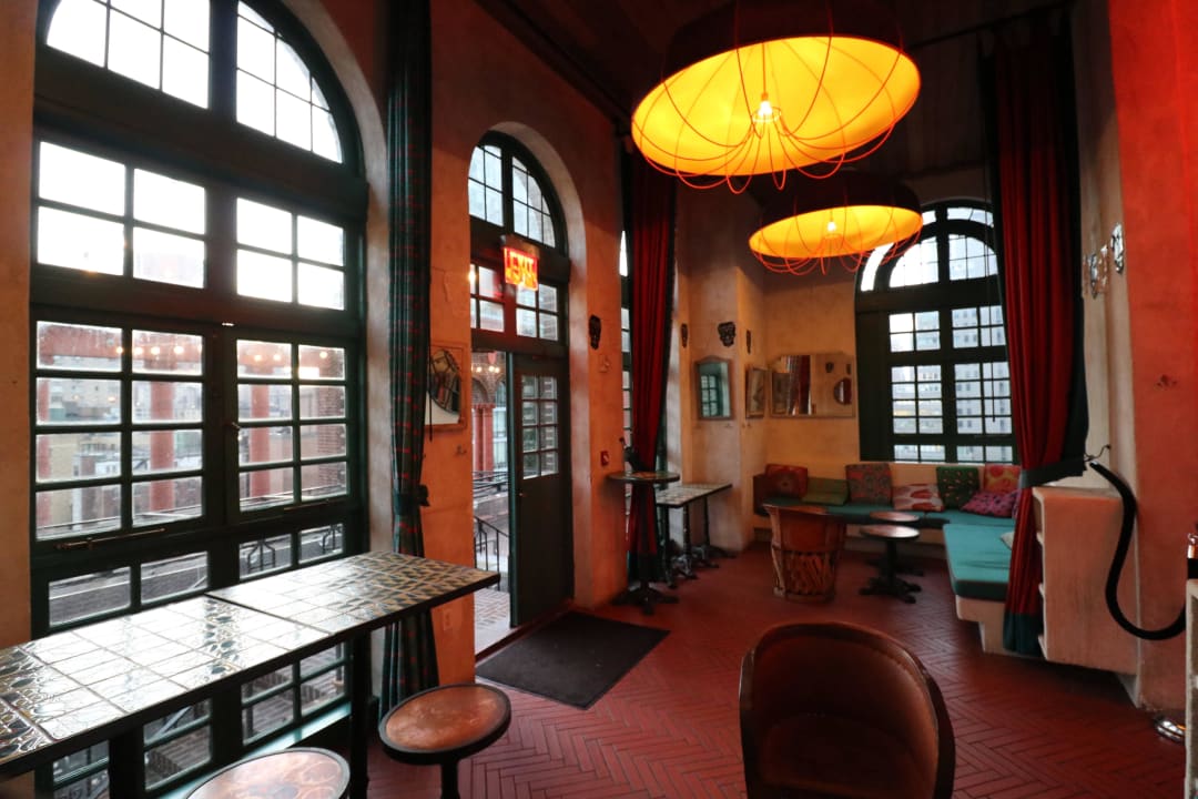 Der innere Bereich der Roof Top Bar The Pod Hotel 39 New York