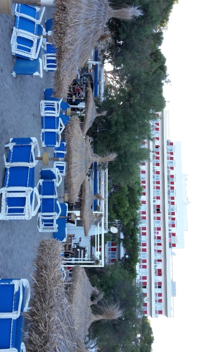 Strand Universal Hotel Laguna