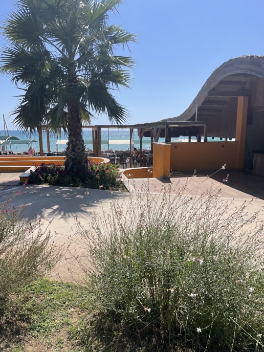 Strand Belconti Resort Hotel