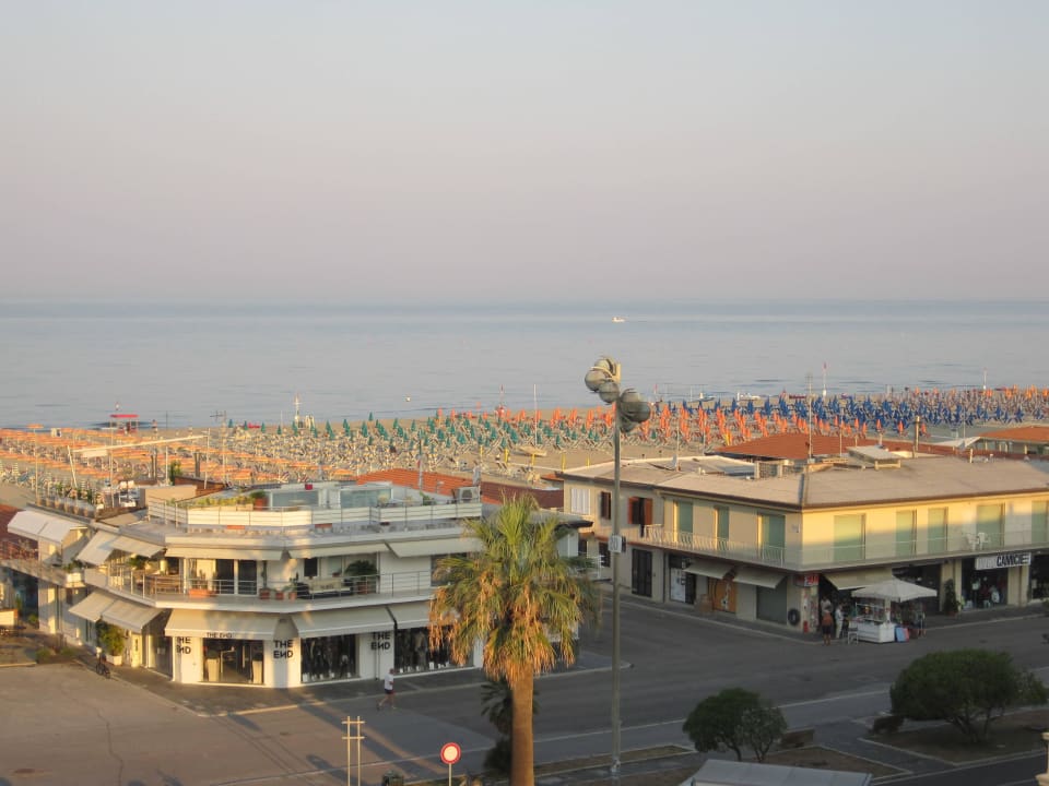 Strandbäder an der Promenade Grand Hotel Royal