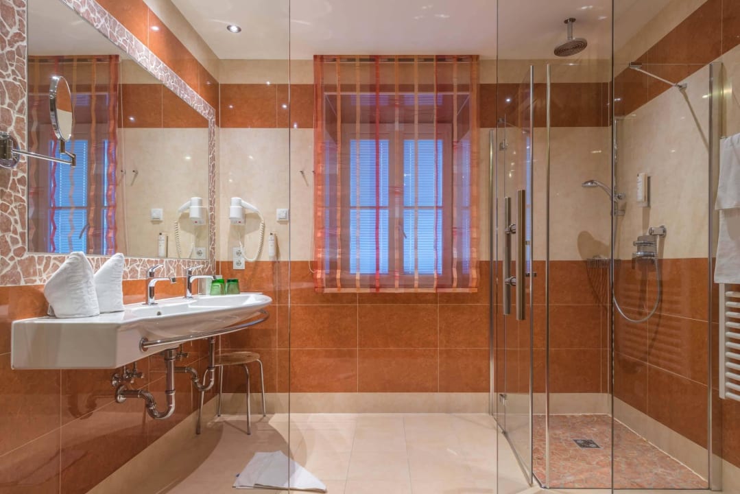 Badezimmer Rossbrand Posthotel Radstadt