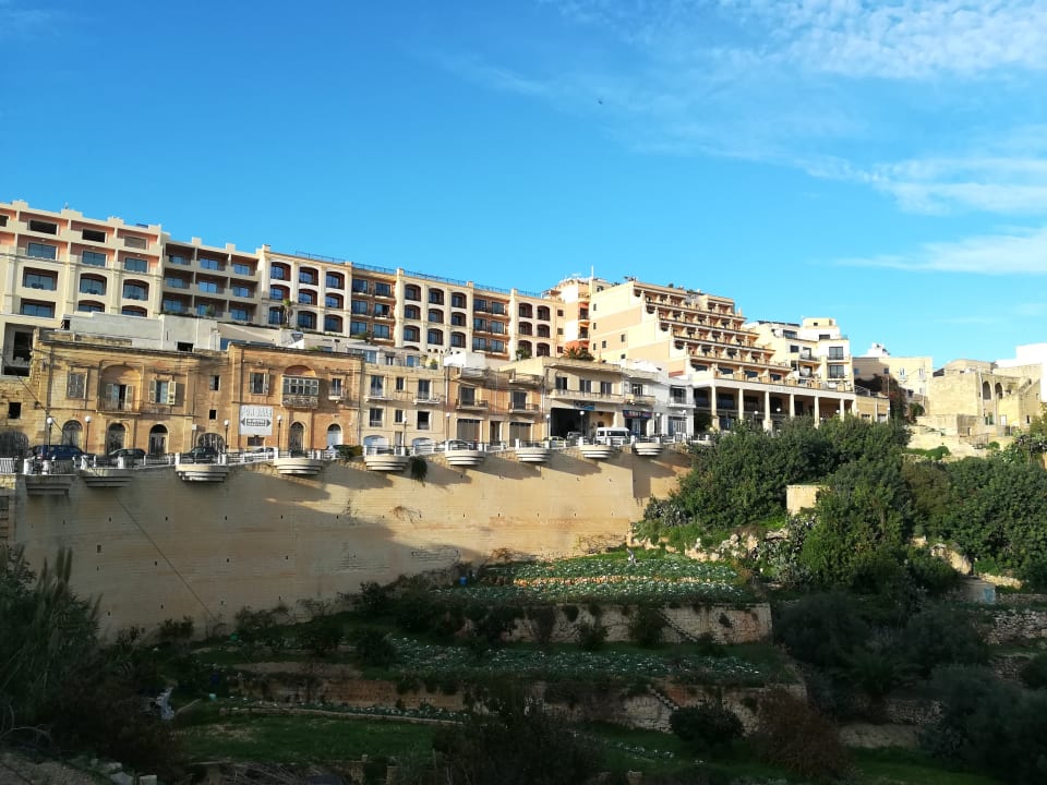Außenansicht Grand Hotel Gozo