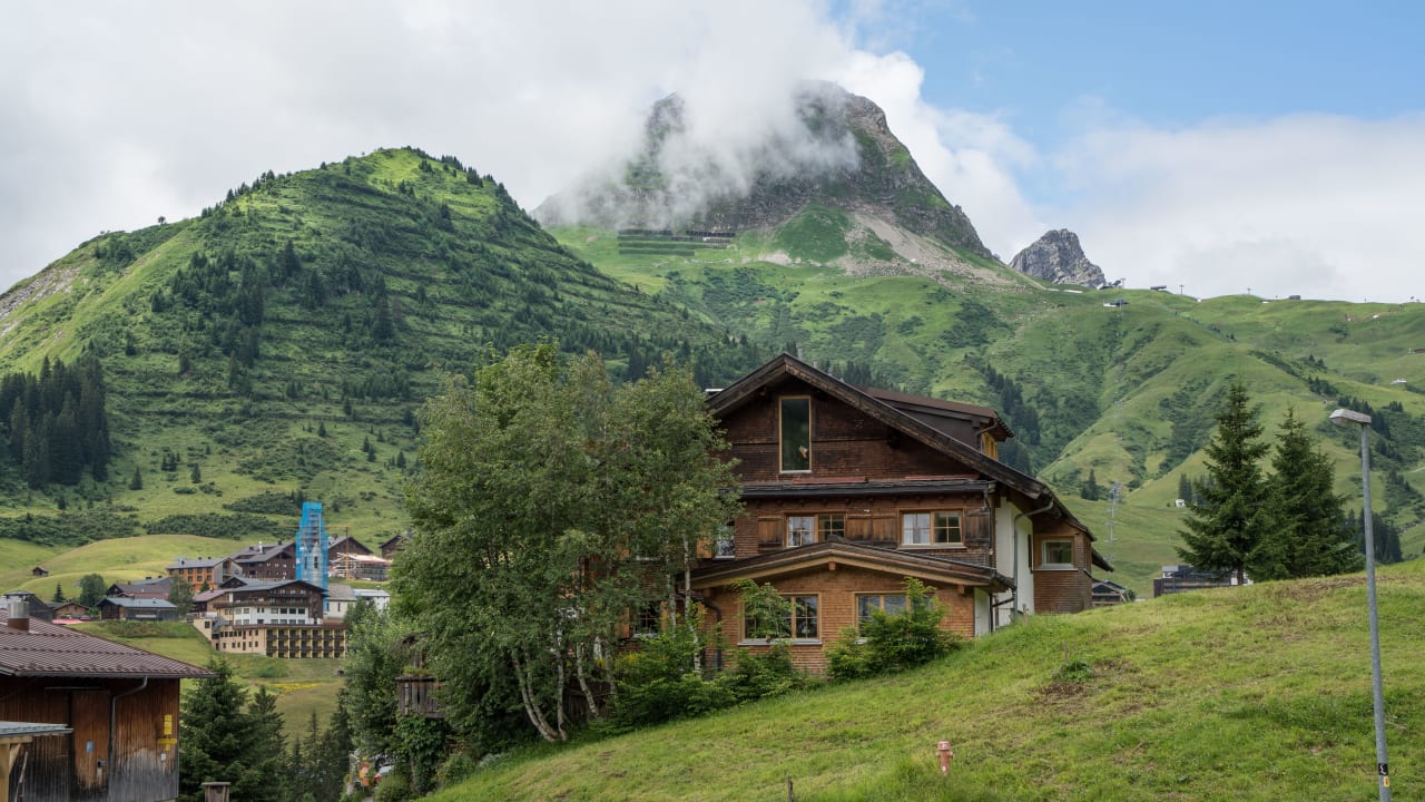 Außenansicht Biobauenhof Gehrnerhof Warth am Arlberg
