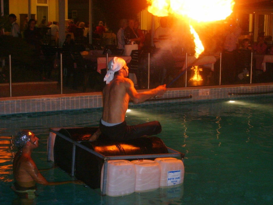 Feuershow der Animateure Hotel Gardenia Beach