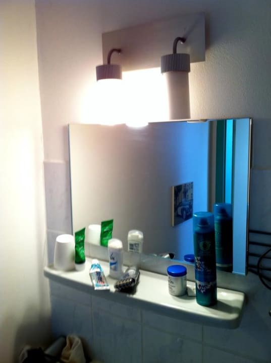 Eine Lampe muss reichen Hotel Wolters