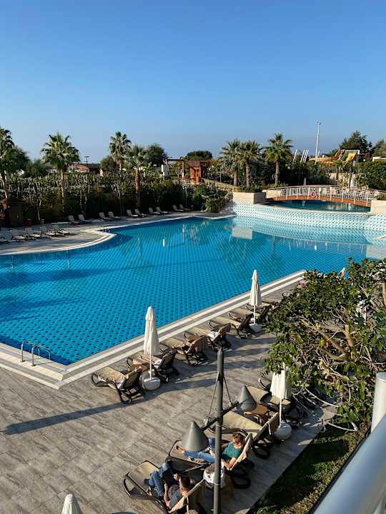Ausblick Commodore Elite Suites & Spa - Adults only