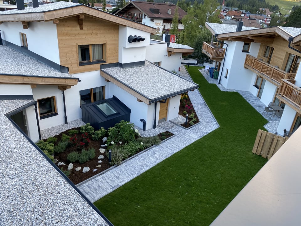 Gartenanlage AlpenParks Chalet & Apartment Alpina Seefeld