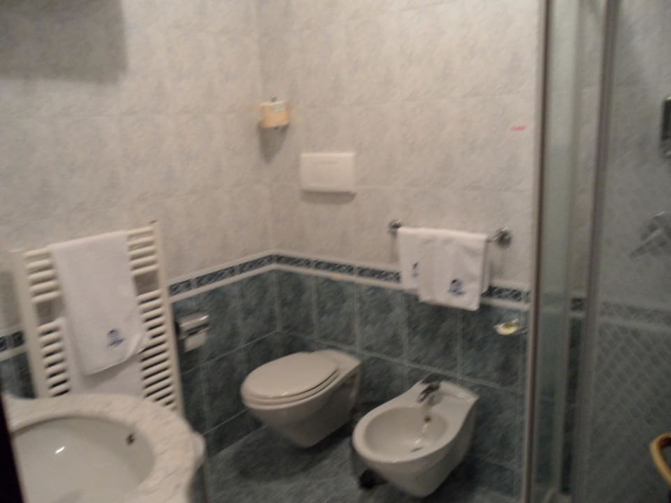 Bad und WC Aparthotel Holiday