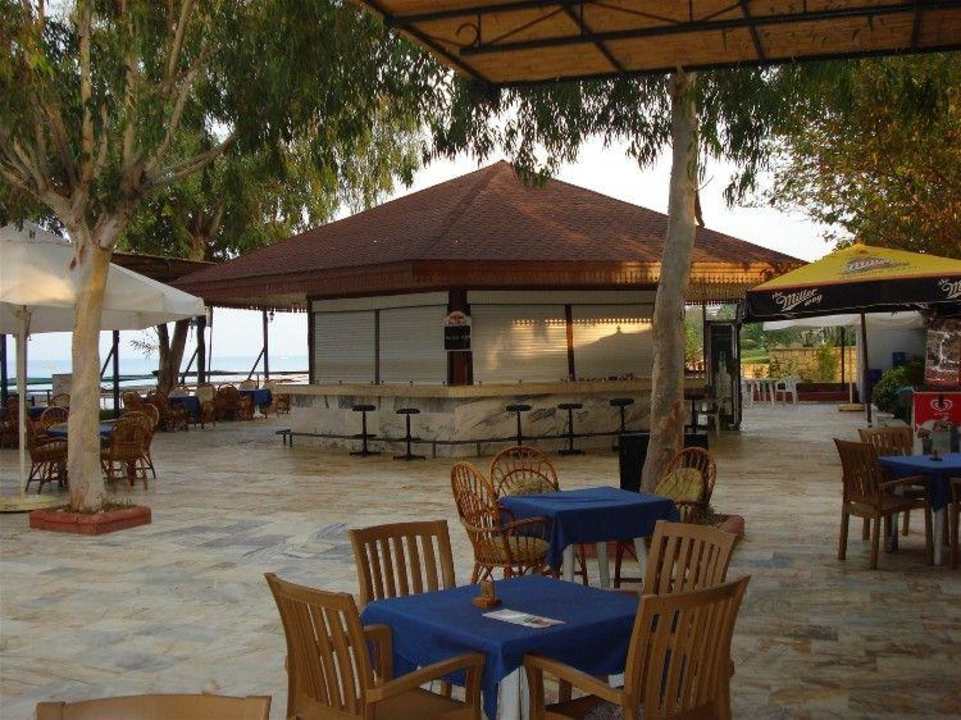 Die Strandbar am frühen Morgen Hotel Sirma