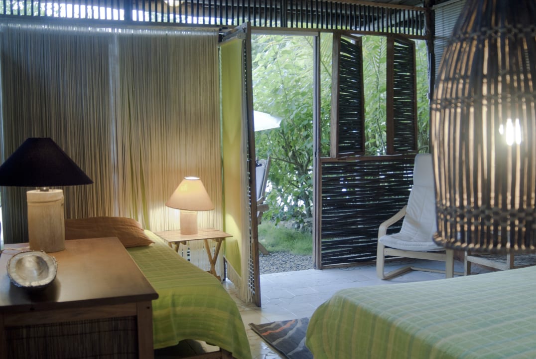 Interior habitación Primer Piso Hotel Playa Scondida Barú