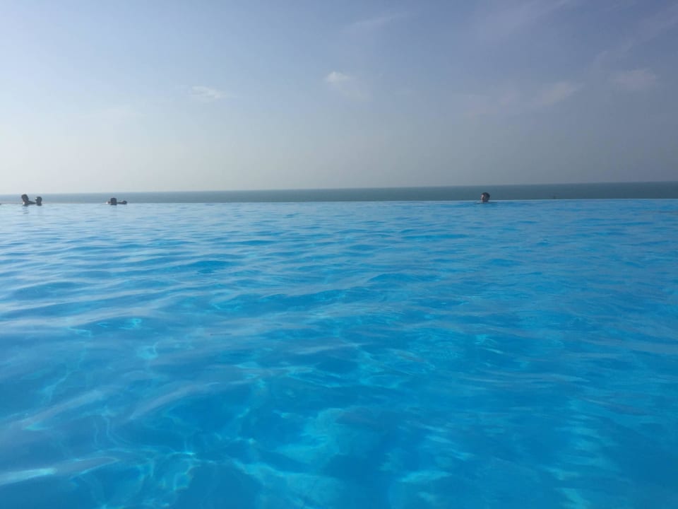 Oberer Pool(beheizt) The Cove Rotana Resort