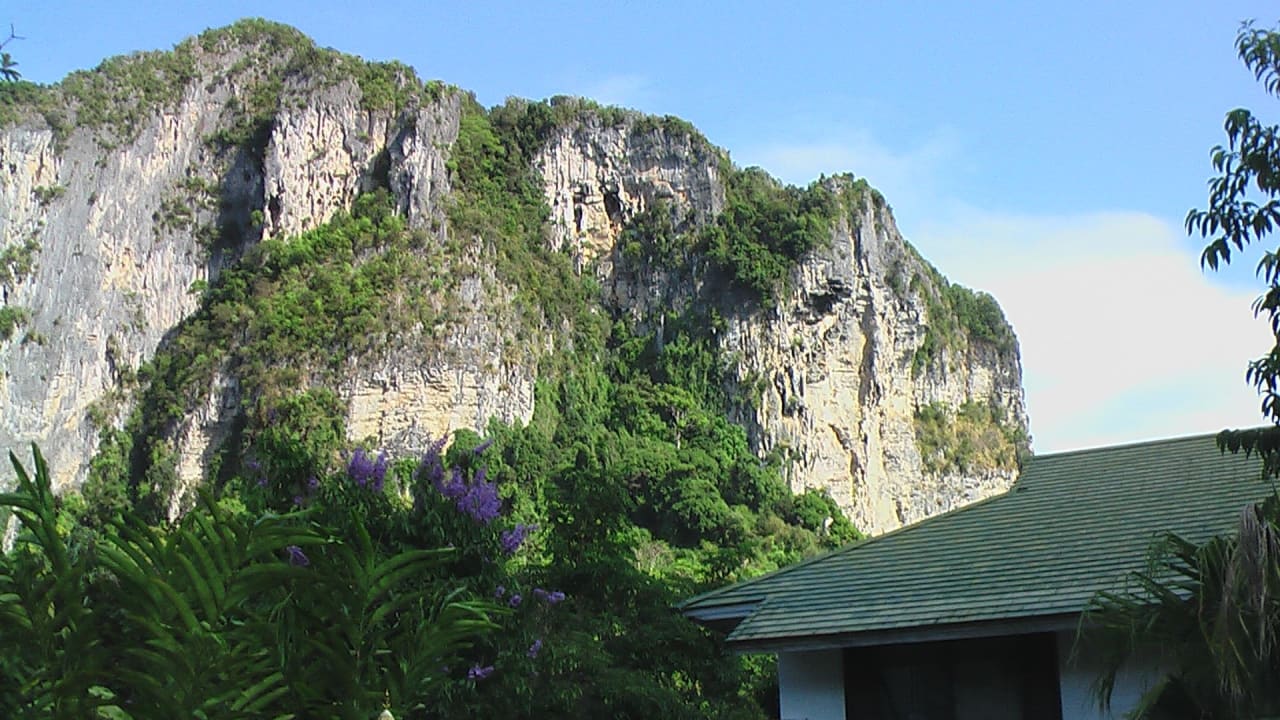 Hotelaussicht zum Massiv Peace Laguna Resort and Spa