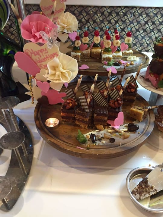 Leckere Törtchen Royal Taj Mahal Hotel