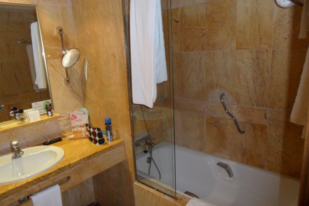 Bad Hotel Serrano Palace