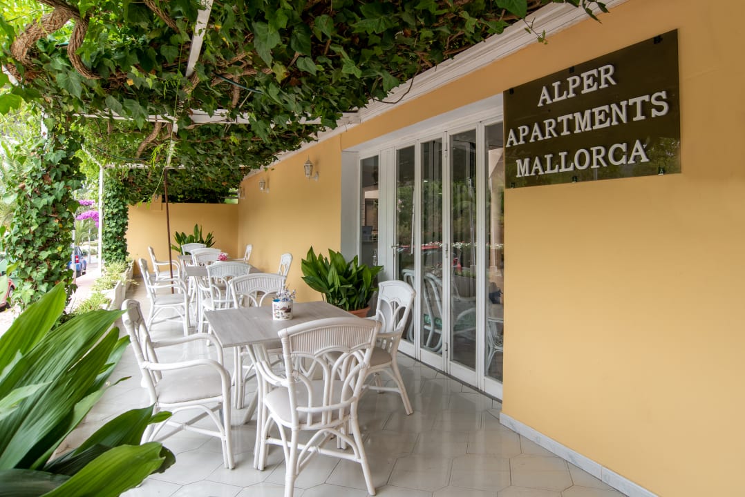 Außenansicht Alper Apartments