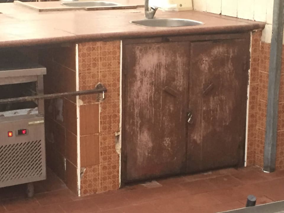 Hinter den Kulissen der Beachbar (Guten Appetit) Stella Beach Resort & Spa Makadi Bay