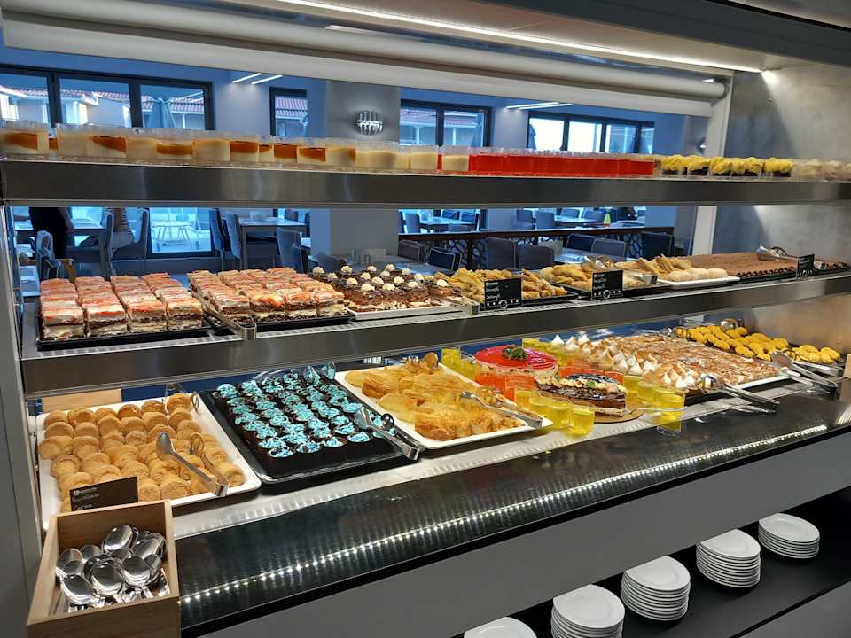 Gastro Hotel Lagomandra Beach