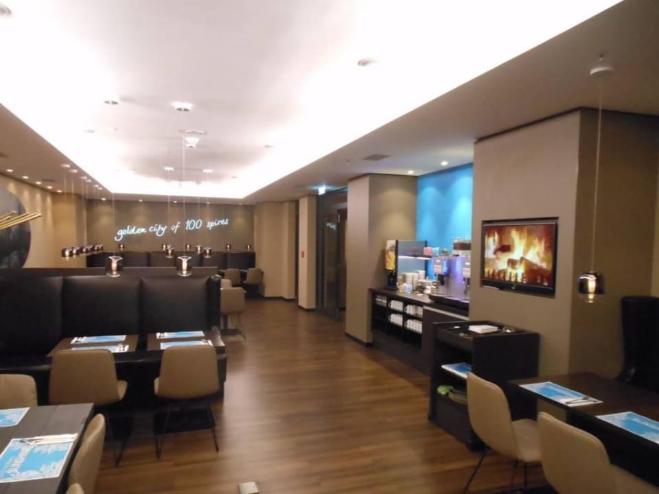 Frühstücksbuffet Motel One Prague-Florentinum