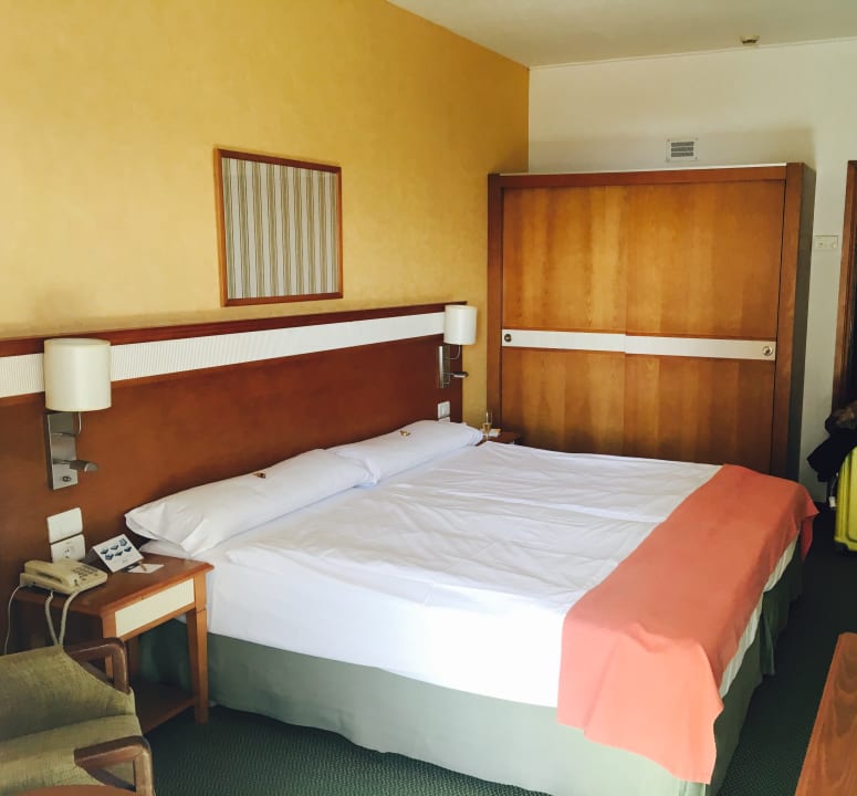 Zimmer allsun Hotel Lucana