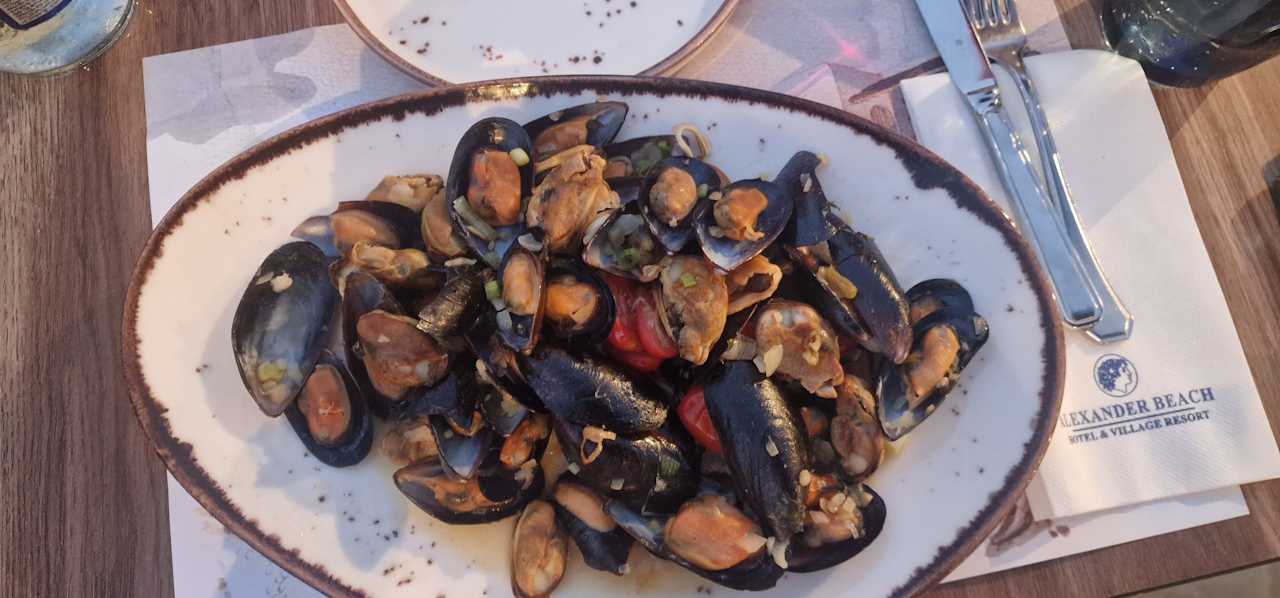 Gastro Alexander Beach Hotel & Village Resort