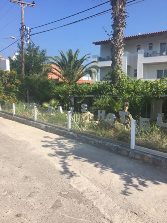 Außenansicht HARPIN Happy Days Beach Hotel