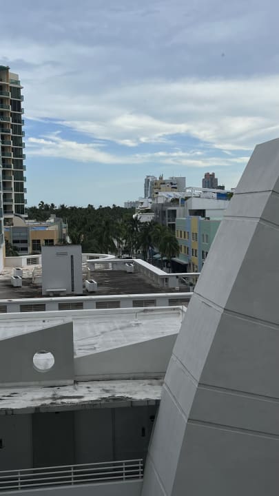 Zimmer Royal Palm South Beach Miami, a Tribute Portfolio Resort