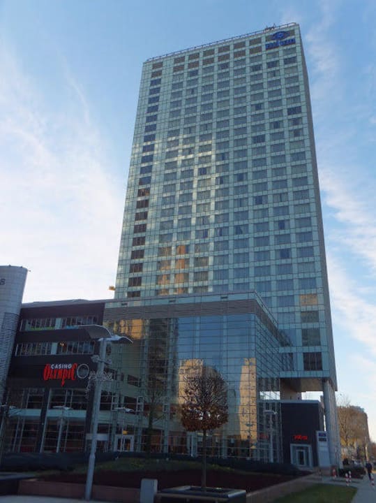 Exterior Hilton Warsaw City