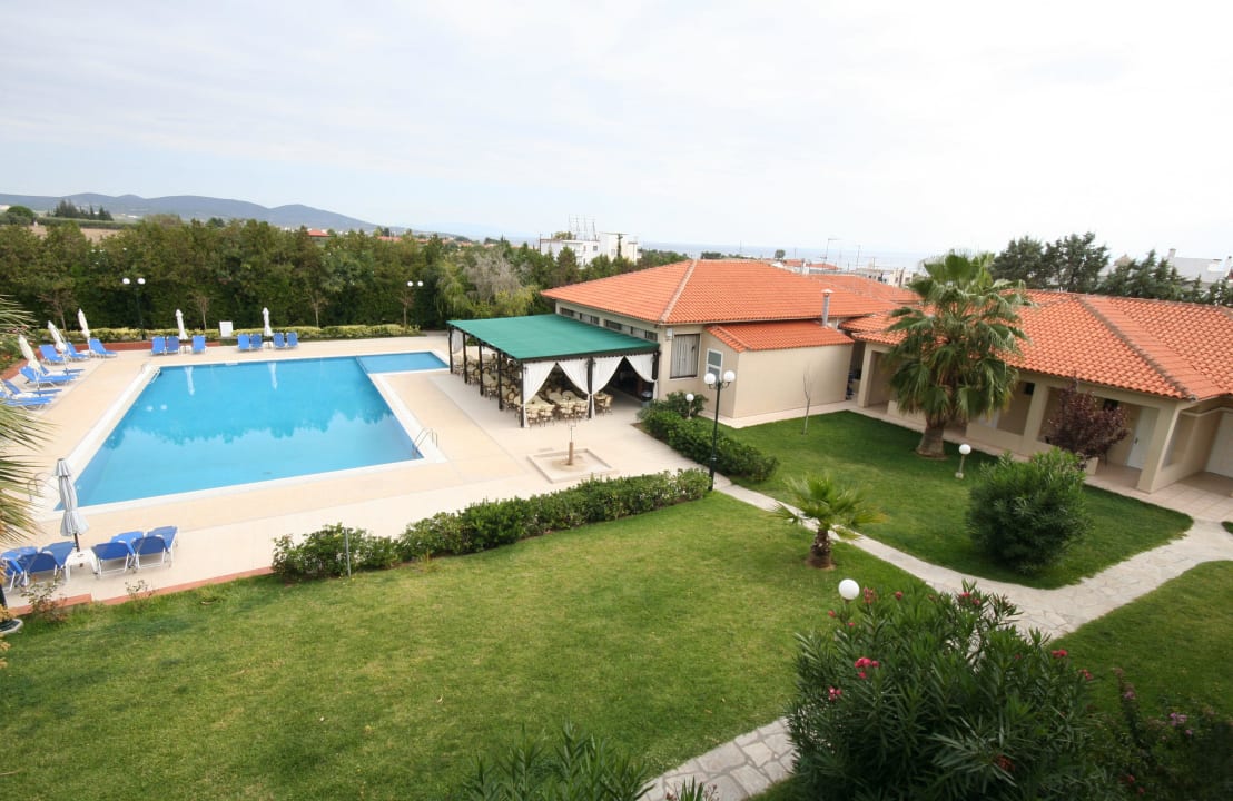 Gartenpool Hotel Kalives Resort