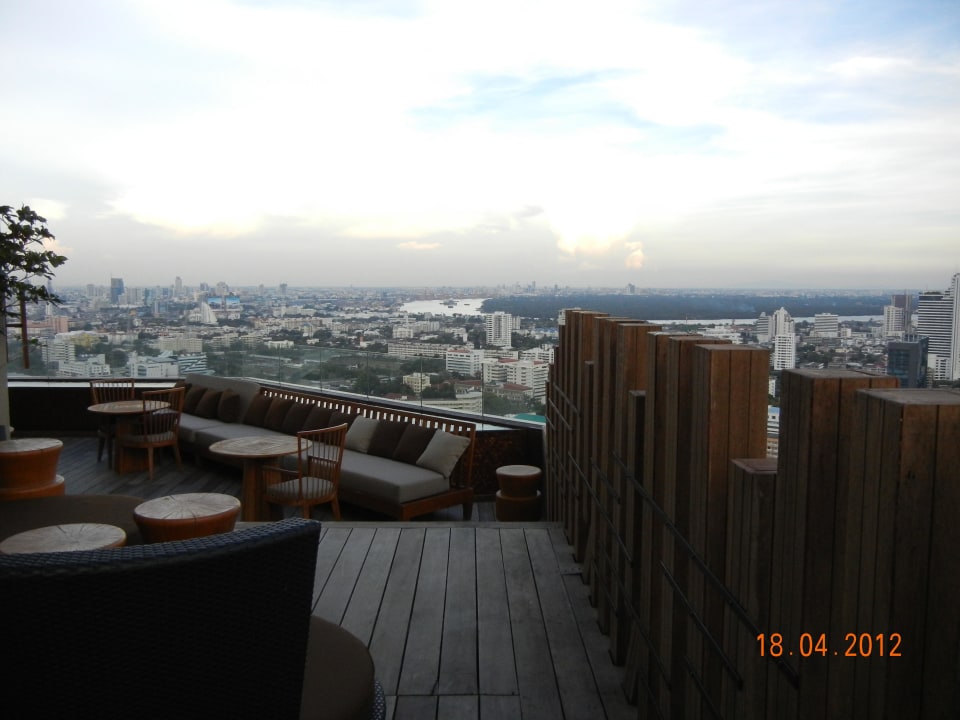 Kasara Lounge, Balkon 37. Etage JC Kevin Sathorn Bangkok Hotel