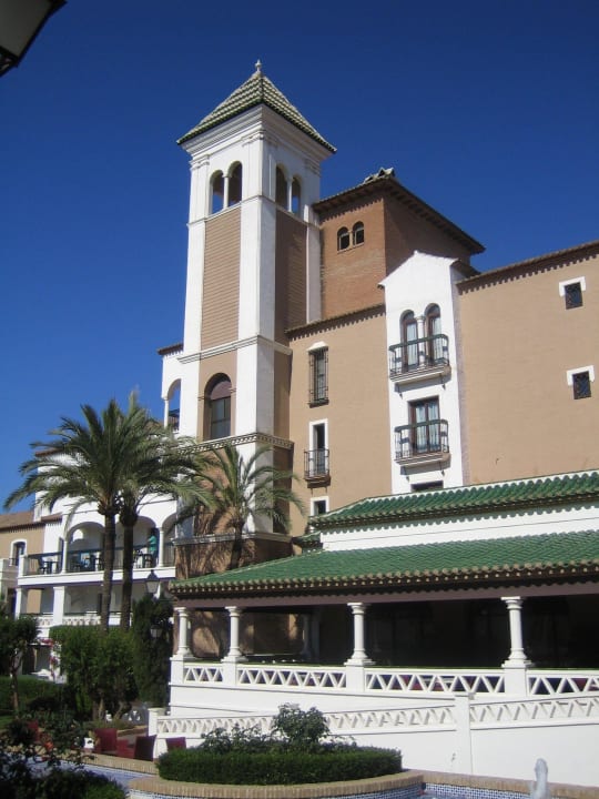 Wohntrakt und überdachte Terrasse/Bar Barceló Isla Canela