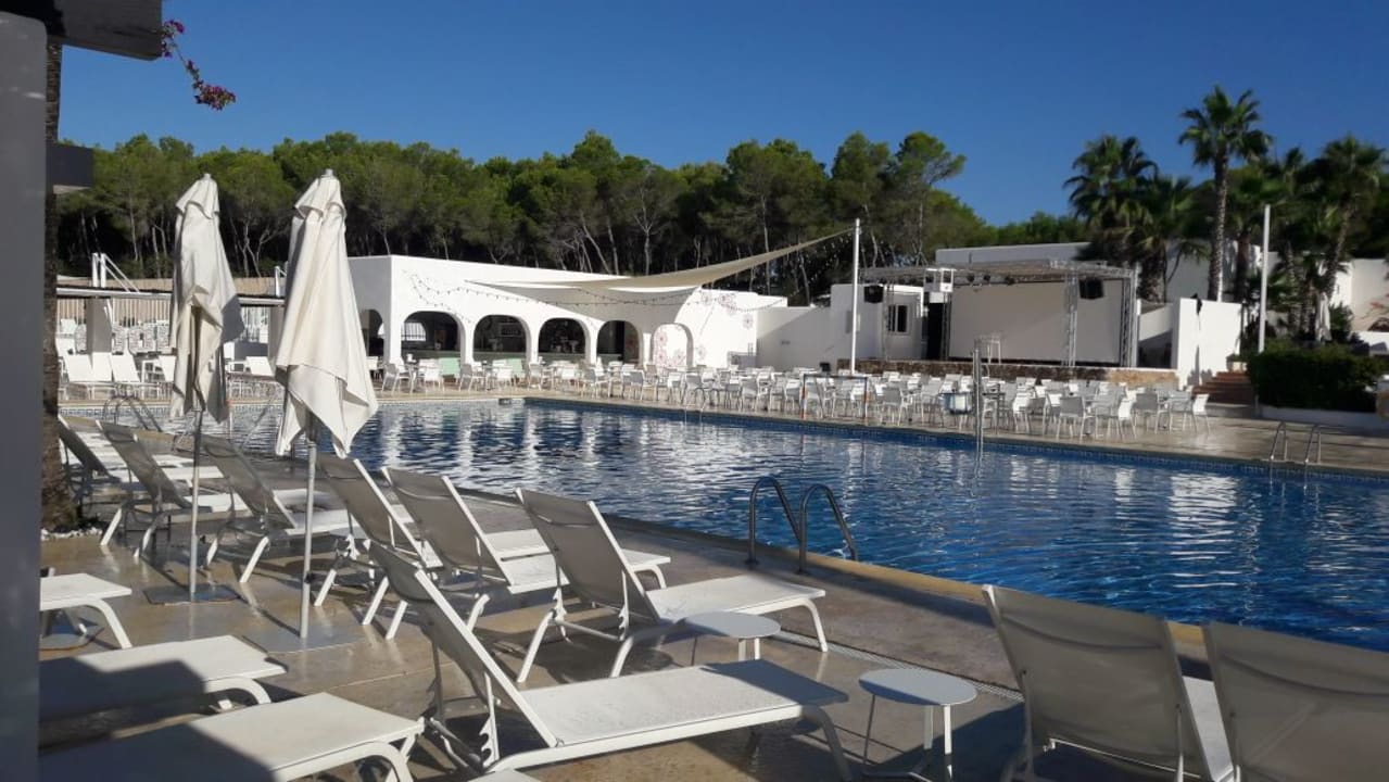 Pool Cala Llenya Resort Ibiza