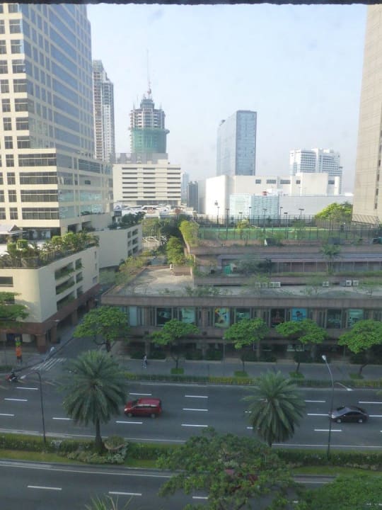 Aussicht vom Deluxe Room Nr. 831 Hotel The Peninsula Manila