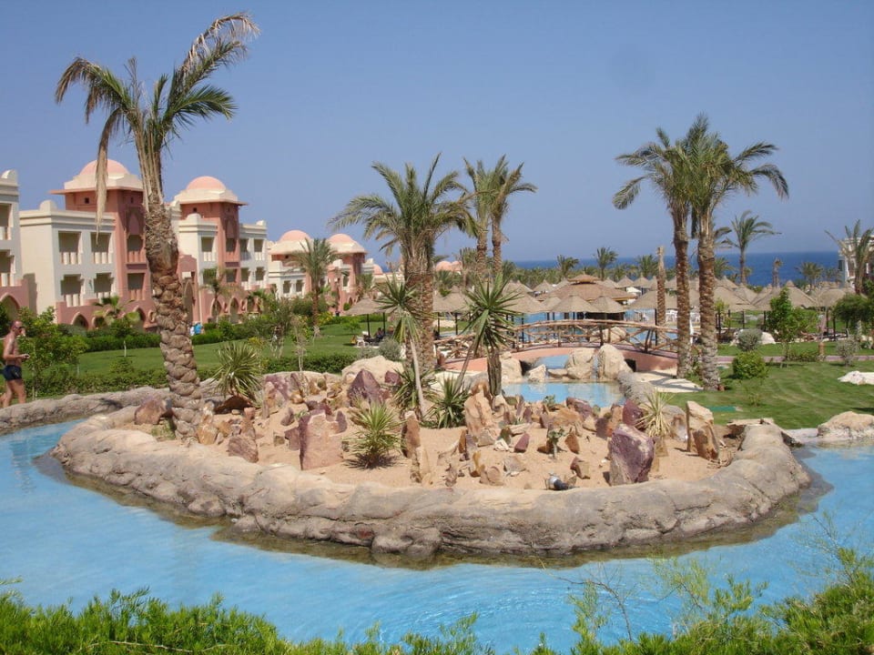 Untere Poolanlage Serenity Alpha Beach