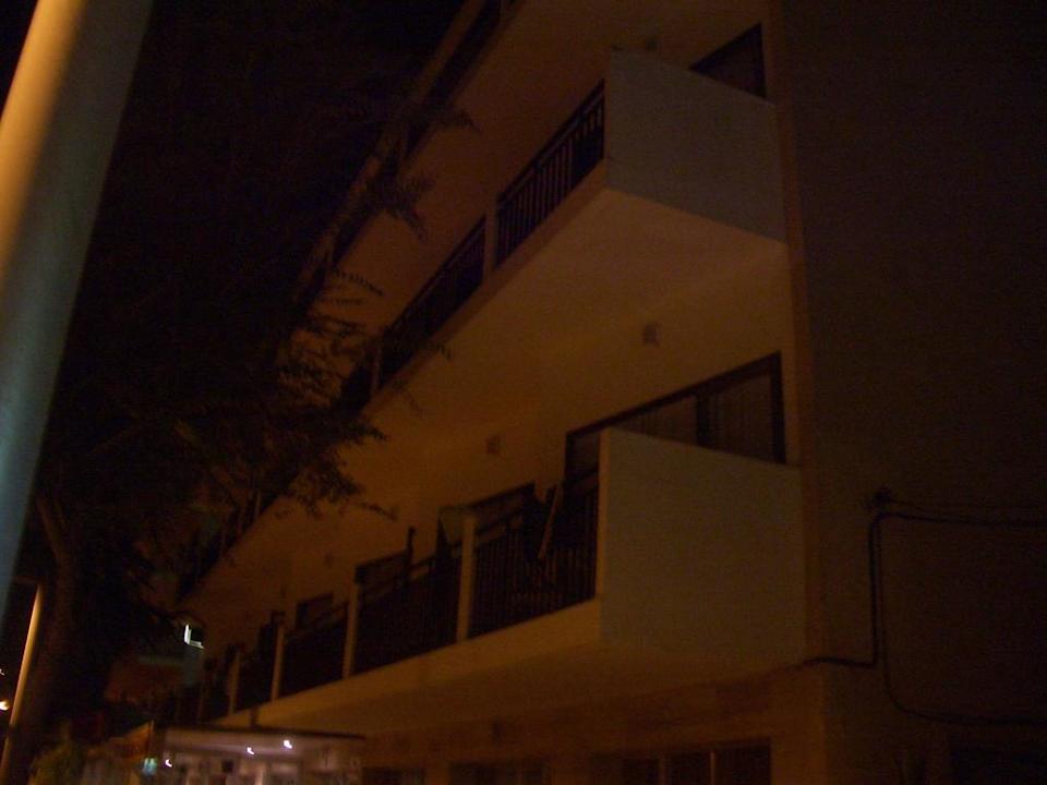 Außenansicht Hotel Hostel Los Alamos